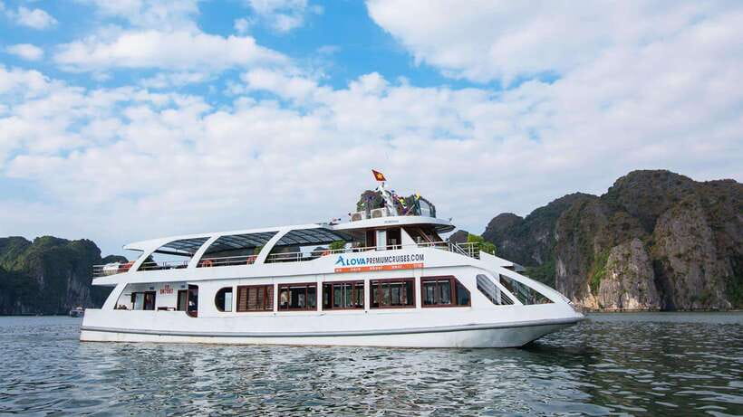 From Hanoi: Ha Long Bay Luxury Cruise with Big & Small Group - Titov Island for swimming or the summit view