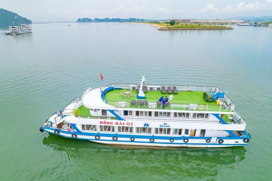 From Hanoi: Halong Bay 1 Day Trip Visit Cave, Island, Kayak - What $47 buys you on Halong Bay