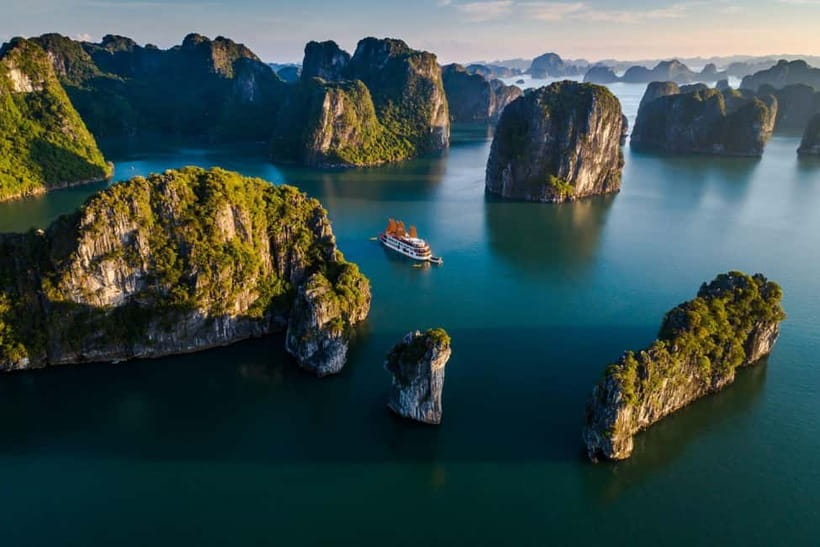 From Hanoi: Halong bay Luxury tour on 5 star cruise - Exploring Sung Sot Cave at 2:00