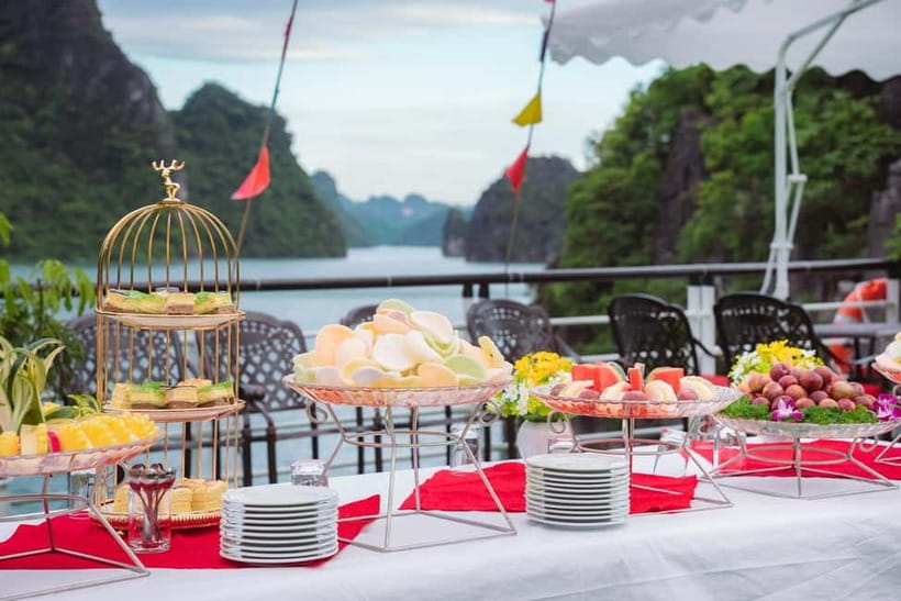From Hanoi: Halong Bay Seaplane & 6-Hour Ha Long Bay Tour - The Sunset Return to Tuan Chau