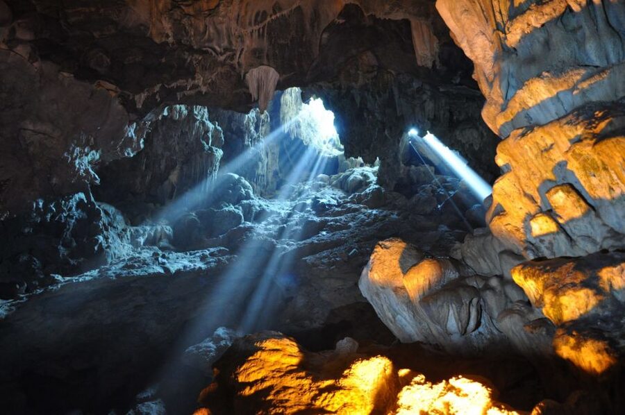 From Hanoi: Halong day trip, Route 2, 6hours, Small group - Luon Cave by kayak or bamboo boat
