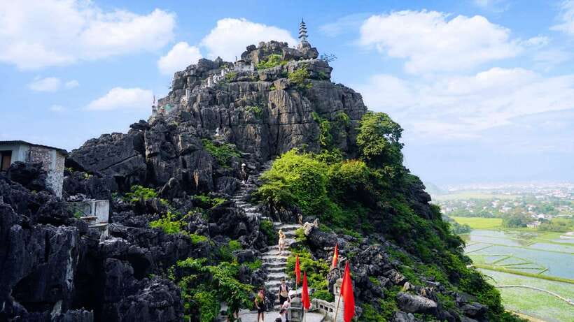From Hanoi: Hoa Lu/Bai Dinh-Tam Coc/Trang An-Mua Cave Tours - Cycling through the countryside, when available