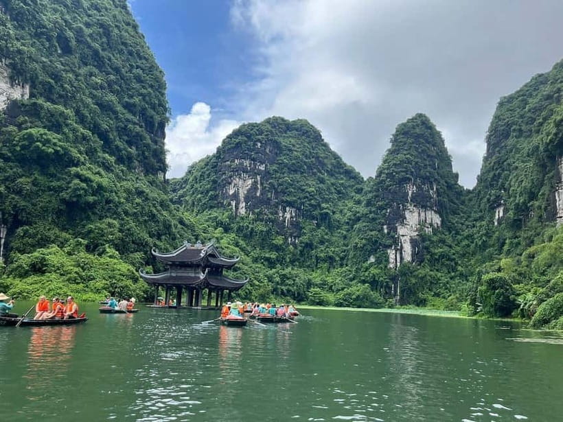 From Hanoi: Hoa Lu, Bai Dinh, Trang An, Tam Coc and Mua Cave - Leaving Hanoi between 7:30 and 8:00 am