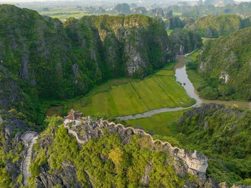 From Hanoi: Hoa Lu, Tam Coc, Mua Cave & Cycling in Ninh Binh - Mua Cave and the nearly 500-step climb