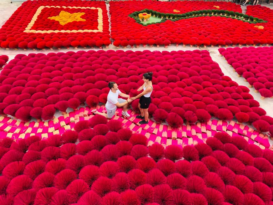 From Hanoi: Incense Village, Conical Hat and HaThai Art Tour - Chuong’s 300-year conical-hat tradition