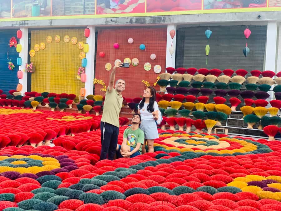From Hanoi: Incense Village, Conical Hat and HaThai Art Tour - A home-cooked lunch in Chuong