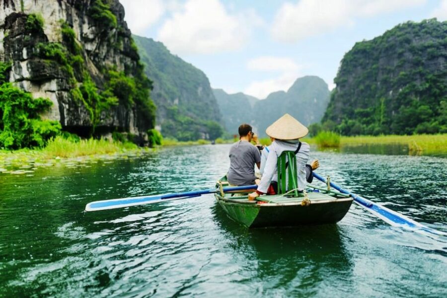 From Hanoi: Mua Cave - Tam Coc Full Day Tour - Who should book this experience