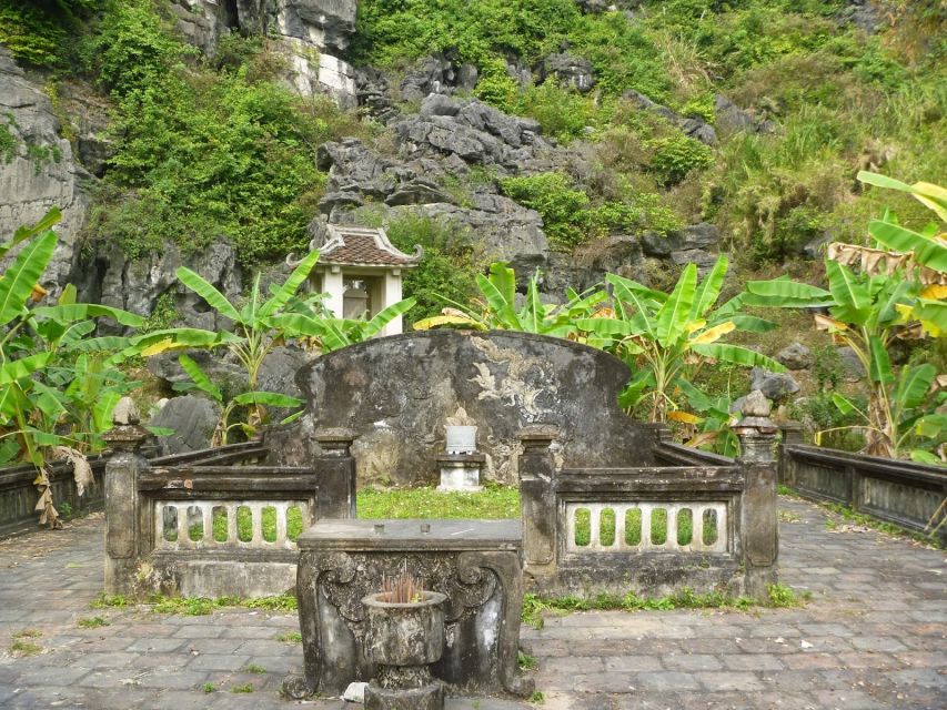 From Hanoi: Ninh Binh & Cuc Phuong National Park 2-Day Tour - The 500 steps to Mua Cave