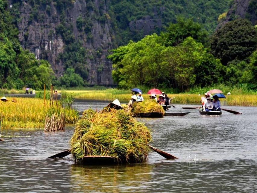 From Hanoi: Ninh Binh & Cuc Phuong National Park 2-Day Tour - Cuc Phuong and the primate rescue center