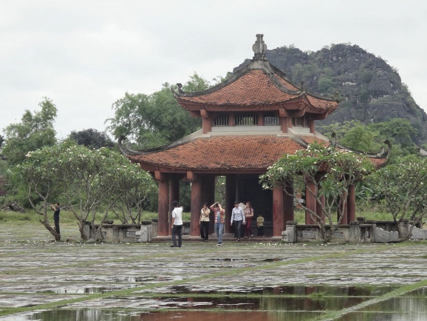From Hanoi: Ninh Binh & Cuc Phuong National Park 2-Day Tour - Forest trails and the Cave of Early Man