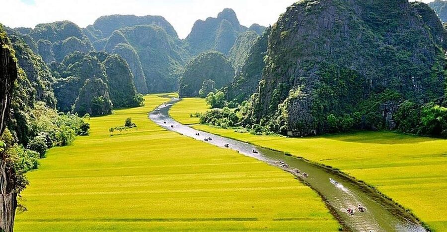 From Hanoi: Ninh Binh, Hoa Lu, Tam Coc and Mua cave - Who should book this day trip