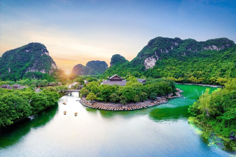 From Hanoi: Ninh Binh, Hoa Lu, Tam Coc, & Mua Cave Day-Trip - Price, included items, and possible extra costs