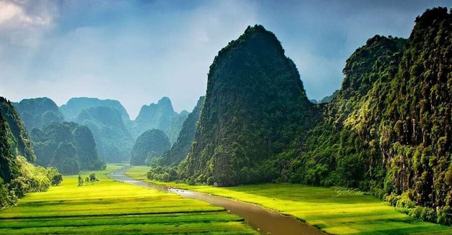From Hanoi: Ninh Binh-Hoa Lu-Trang An-Mua-Cave-Buffet Lunch - Hoa Lu, Vietnam’s former capital