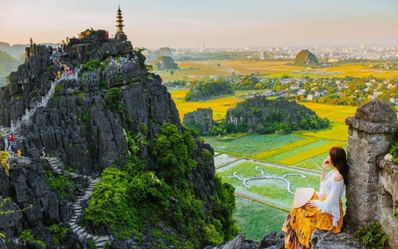 From Hanoi/NinhBinh: HoaLu-Bai Din- TrangAn- MuaCave-BichDon - Trang An by boat, the strongest part of the day