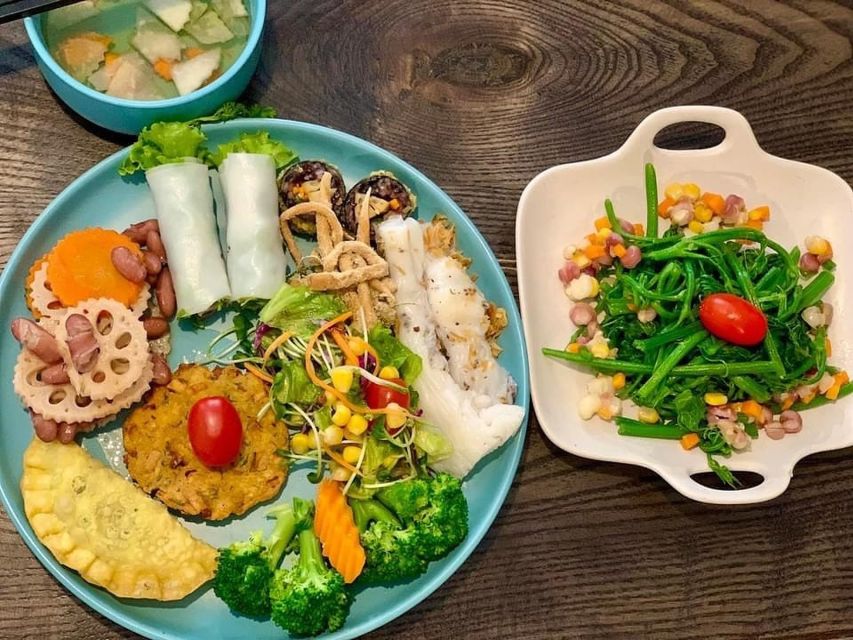 From Hanoi: Old Quarter Vegetarian Food Tour - The optional Train Street visit