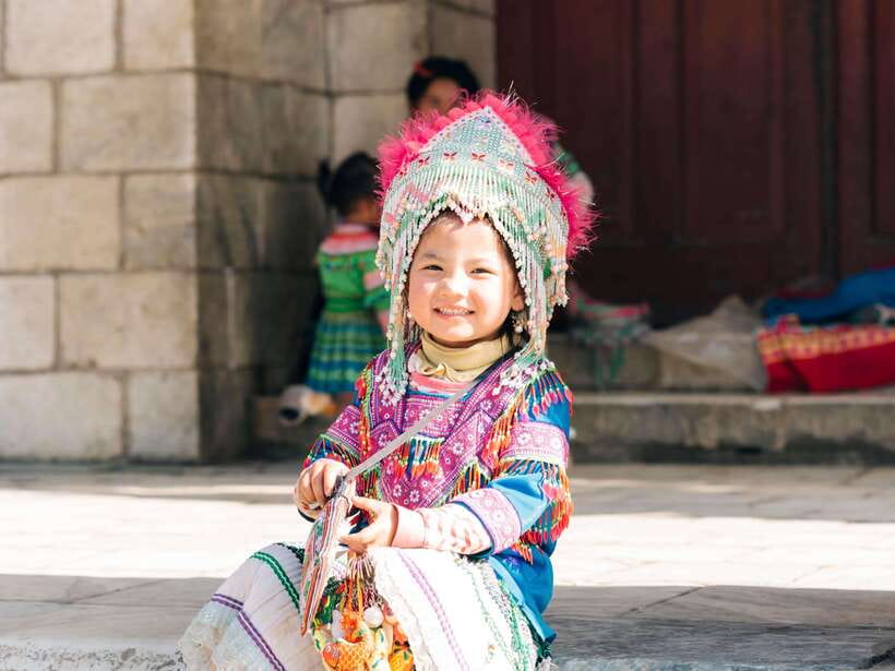 From Hanoi: Premium 2-Day Sapa Adventure with DCAR Limousine - Day one on the homestay route: Y Linh Ho to Ta Van
