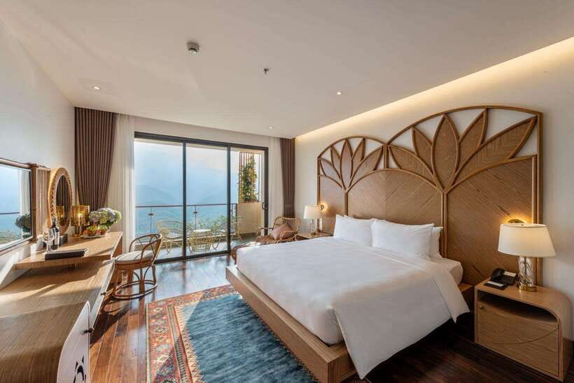 From Hanoi: Premium 2-Day Sapa Adventure with DCAR Limousine - What to pack for the terraces