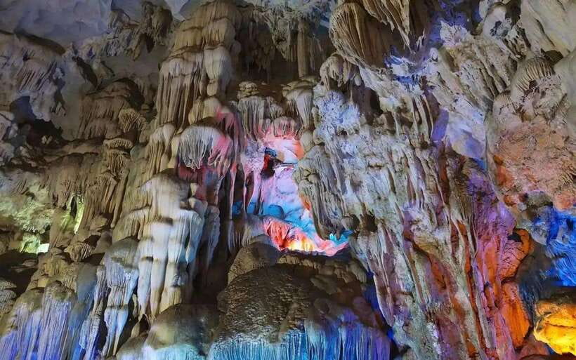 From Hanoi: Private Ha Long Bay Full-day Trip - Heaven Grotto and the 2-kilometer cave walk