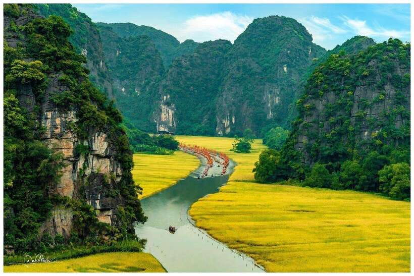 From Hanoi: Quang Phu Cau Incense Village & Ninh Binh Tour - The morning drive from Hanoi to Quang Phu Cau
