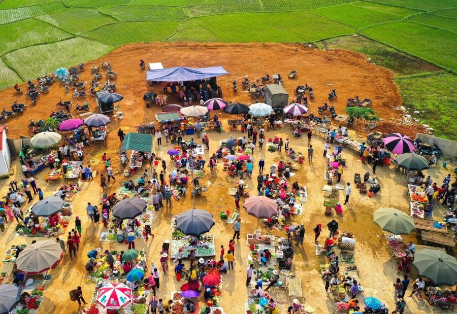 From Hanoi to Pu Luong: 2-Day Trip in Ethnic Villages - The early pickup and six-hour road to Pu Luong