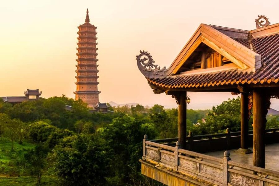 From Hanoi: Trang An Eco-tourism -Bai Dinh pagoda & Mua Cave - Key points to know before you book