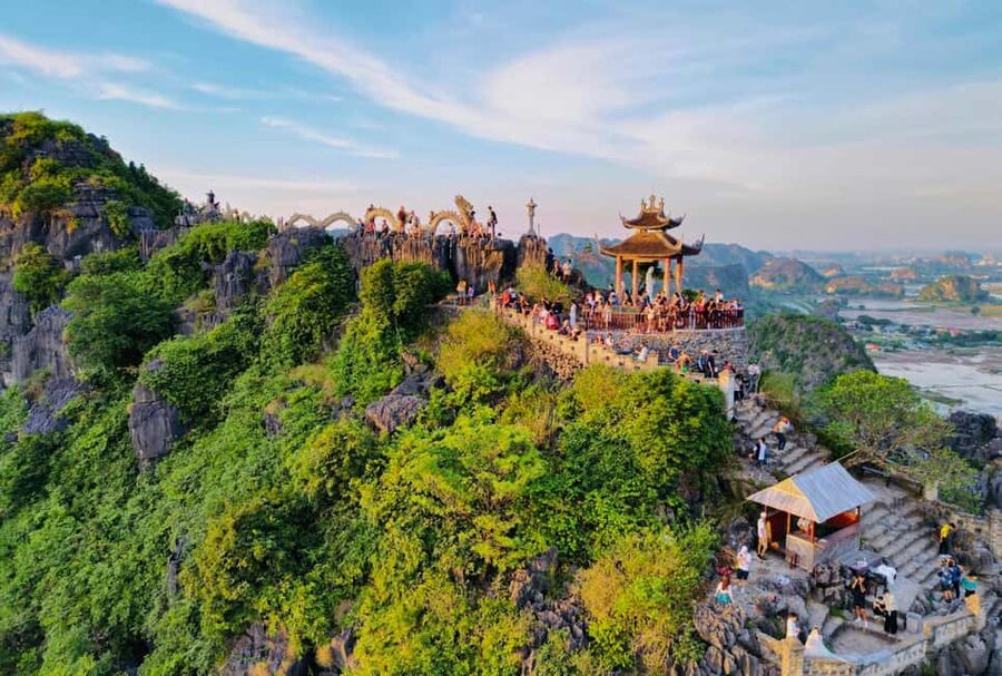 From Hanoi: Trang An Eco-tourism -Bai Dinh pagoda & Mua Cave - The guides can shape the whole day