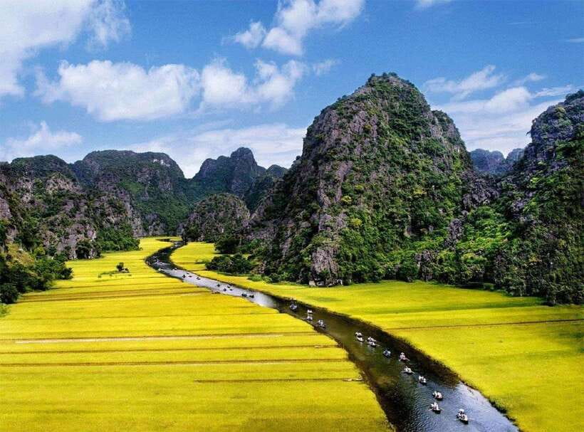 From Hanoi: Trang An, Hoa Lu & Mua Cave Full-Day Luxury Tour - Why this day trip works for first-time visitors