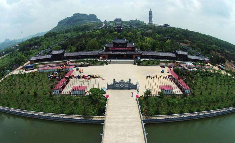From Ninh Binh : Hoa Lu, Trang An, and Mua Cave Day Tour - FAQ