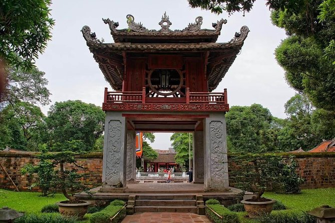 Full-Day Explore Hanoi Capital - Tran Quoc Pagoda and the calm of West Lake