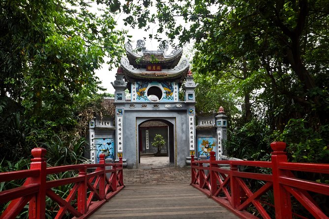 Full-Day Explore Hanoi Capital - Hoa Lo Prison and the hard side of Hanoi’s past