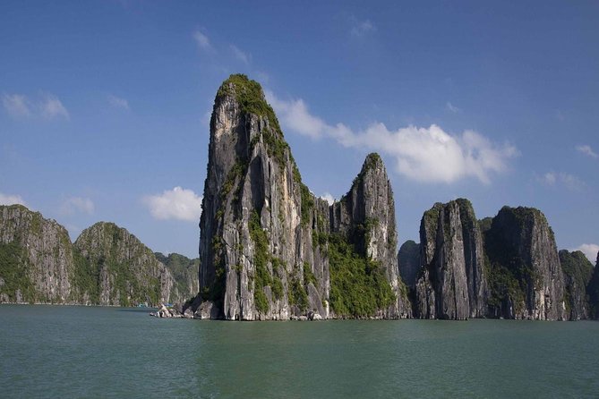 Full-Day Halong Bay Tour Including Kayaking from Hanoi - Leaving Hanoi at 8:00 am