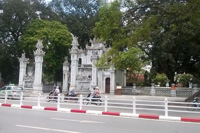 Full-Day Hanoi City History Tour - The guide can make or break the history