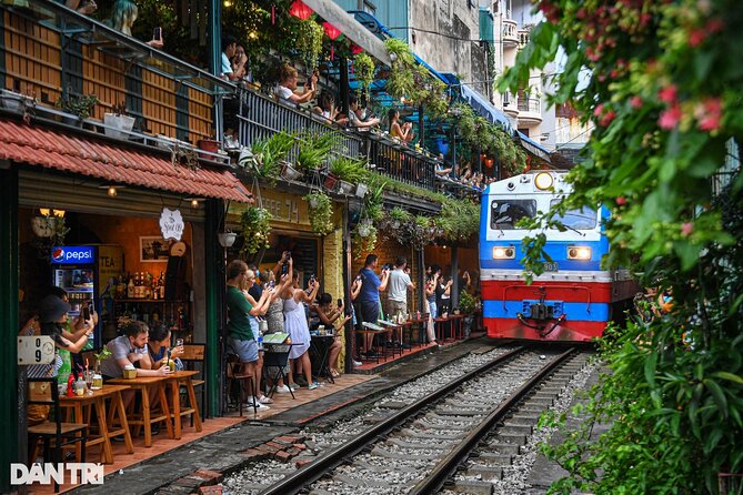 Full-Day Hanoi City Tour with Hidden Local Life Experience - The Ho Chi Minh Mausoleum and One Pillar Pagoda