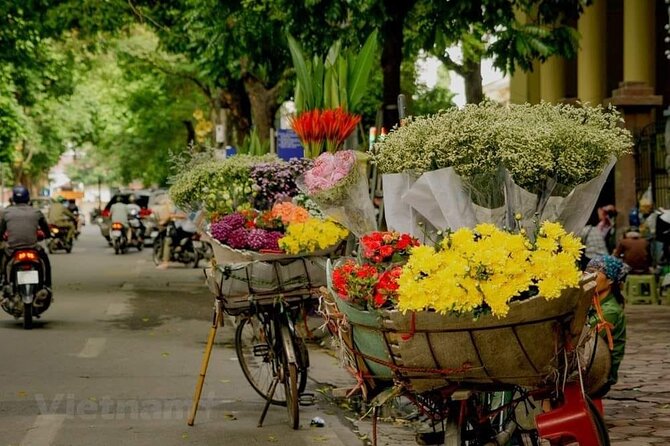 Full-Day Hanoi City Tour with Hidden Local Life Experience - Dong Xuan Market and the Old Quarter