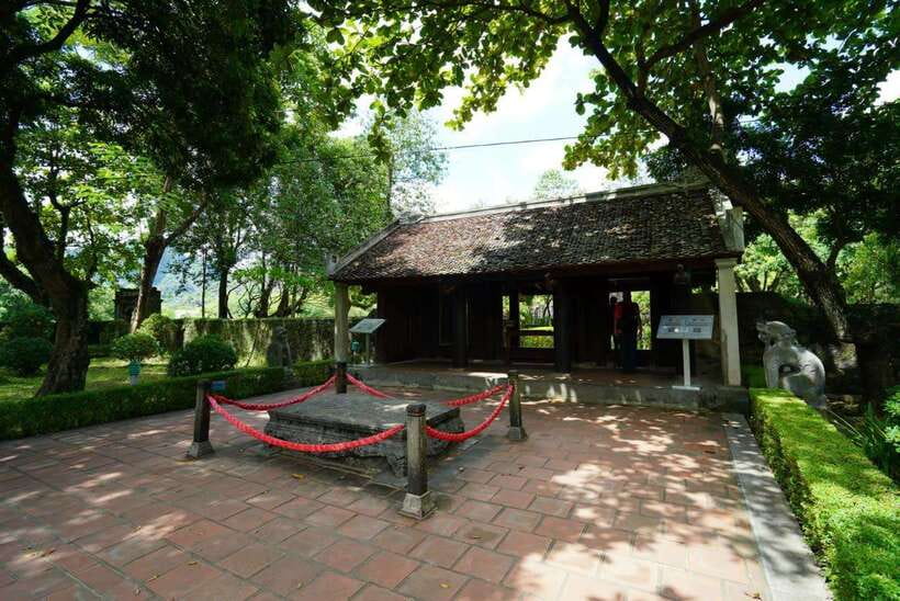 Full Day Hoa Lu - Tam Coc - Mua Cave/Buffet/Tour Guide/Bus - How to Prepare for a Full Day