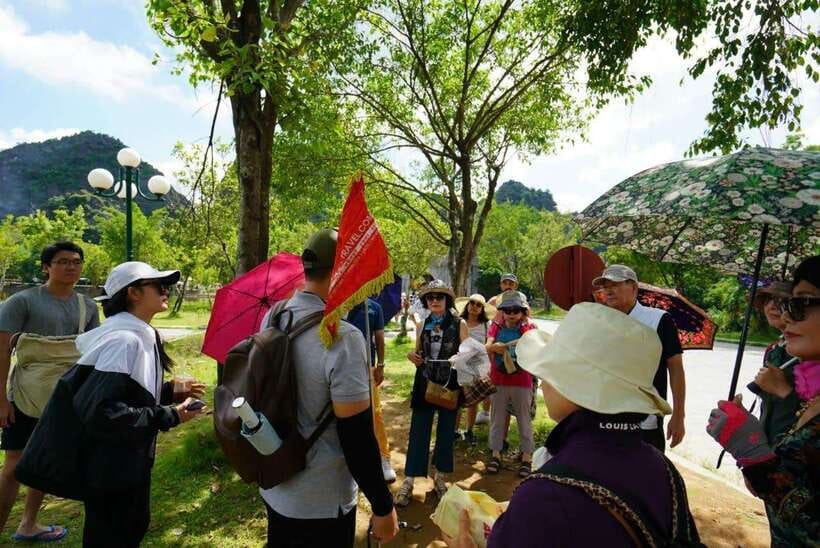 Full Day Hoa Lu - Tam Coc - Mua Cave/Buffet/Tour Guide/Bus - Hoa Lu and Vietnam’s Early Capital