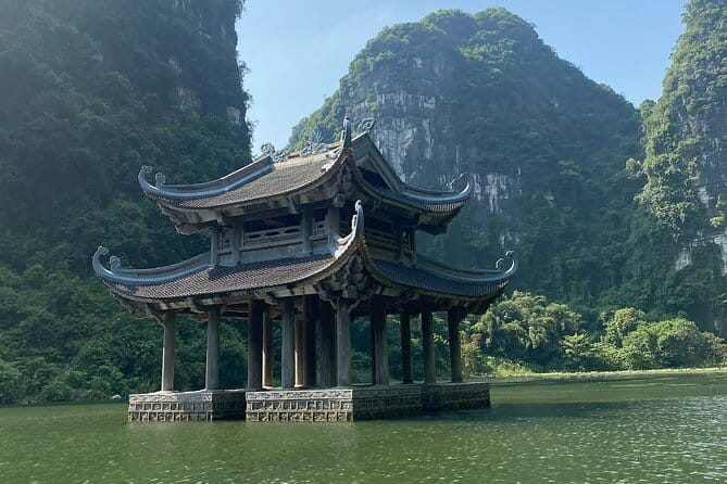 Full Day Ninh Binh Heritage Premium Trip from Hanoi - Hoa Lu and the Dinh and Le royal temples