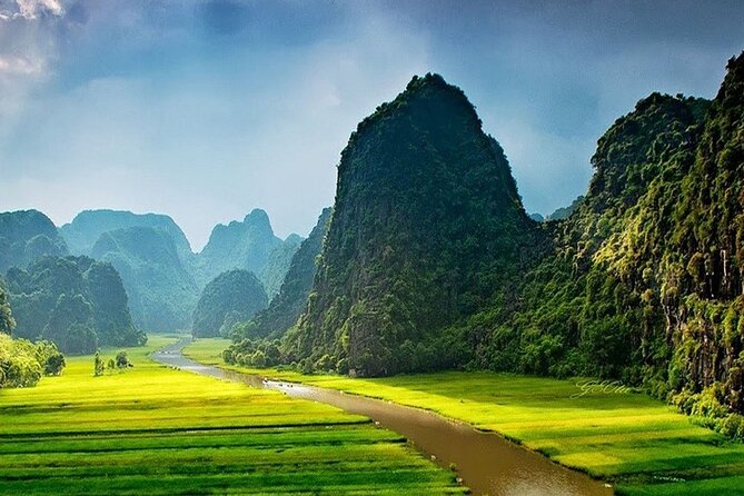 Full Day Ninh Binh - Trang An - Bai Dinh - Mua Cave & Transfer - The early Hanoi pickup and long return
