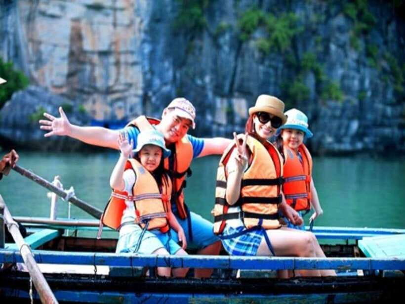 Full-Day Perfume Pagoda Group Tour - The morning road trip from Hanoi