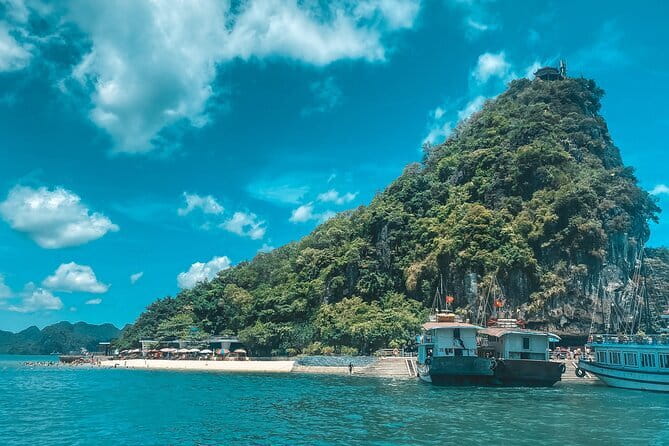 Full Day Private Tour in Halong with Lunch - Swimming, a slide, and a short break in Lan Ha Bay