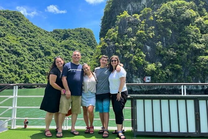 Full Day Private Tour in Halong with Lunch - Comfort, guide service, and the meaning of private