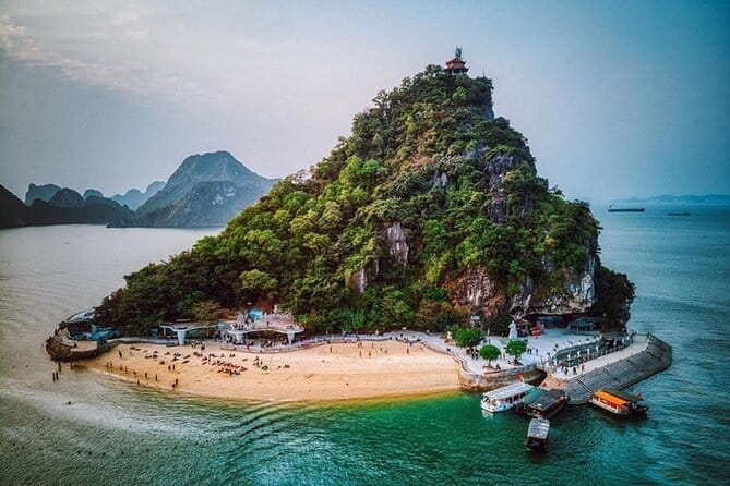 Full day Tour Explore Halong Bay - Returning to Bai Chay by 5:00 p.m.