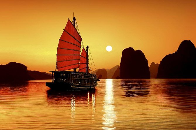 Group Halong Bay Day Cruise Including Hotel Transfers from Hanoi - Thien Cung Cave and the walking portion