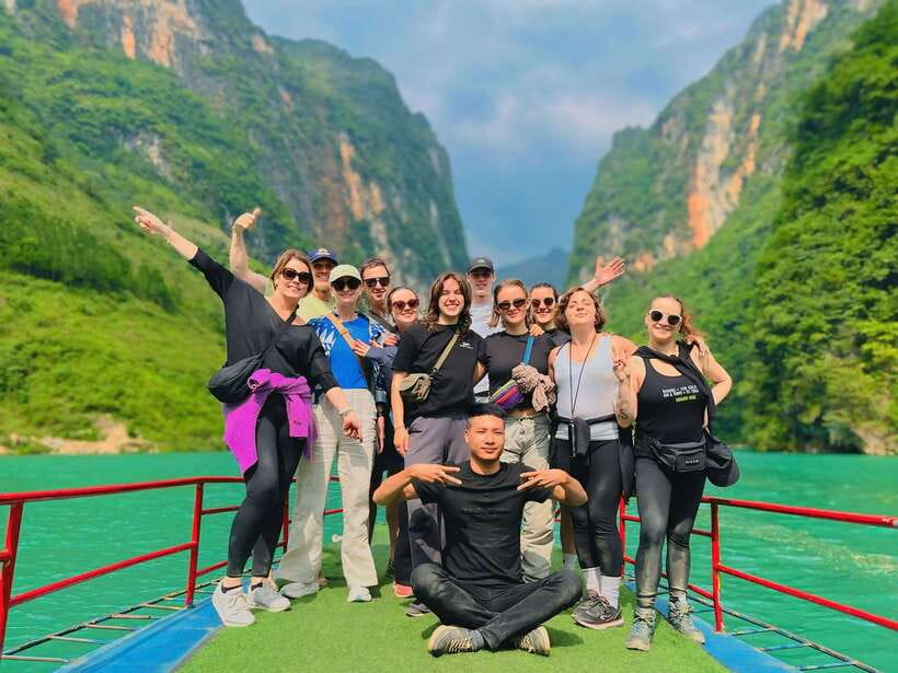 Ha Giang Loop Jasmine Tour 3D2N - Day three: H’Mong King Palace and the road back