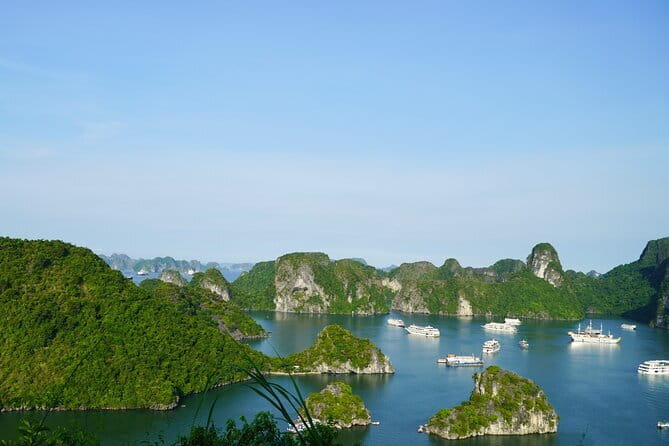 Ha Long Bay 1 Day Joined Luxury Tour - Kayaking through Luon Lagoon