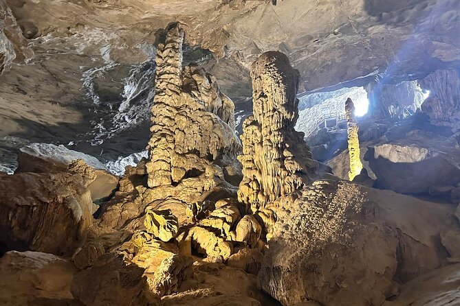 Ha Long Bay Cruise Day Tour - Cave, Kayaking, Swimming & Lunch - Lunch, sunset snacks, and the boat atmosphere