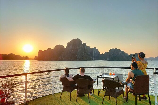 Ha Long Bay Cruise Day Tour - Cave, Kayaking, Swimming & Lunch - How crowded is Ha Long Bay?