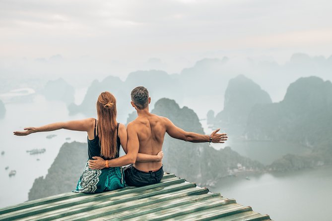️ Ha Long Bay Instagram Tour: Most Famous Spots (Private & All-Inclusive) - Bai Tho Mountain and the first wide view