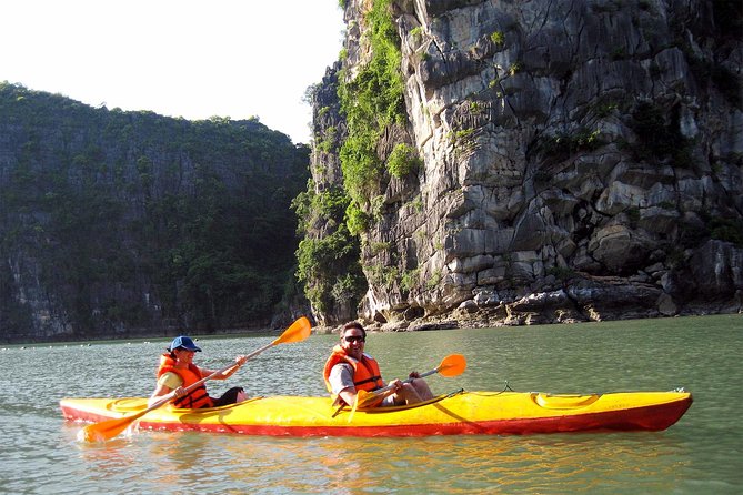Ha Long Bay & Lan Ha Bay 2D1N on 5-star Cruises - An early start and the second bay