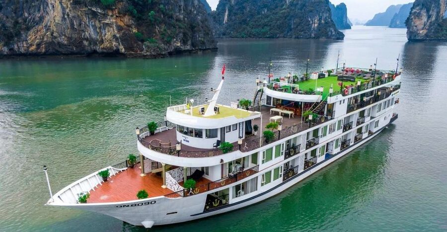 Ha Long Bay: Luxury Cruise 2-Day With All Activities & Guide - Key points at a glance